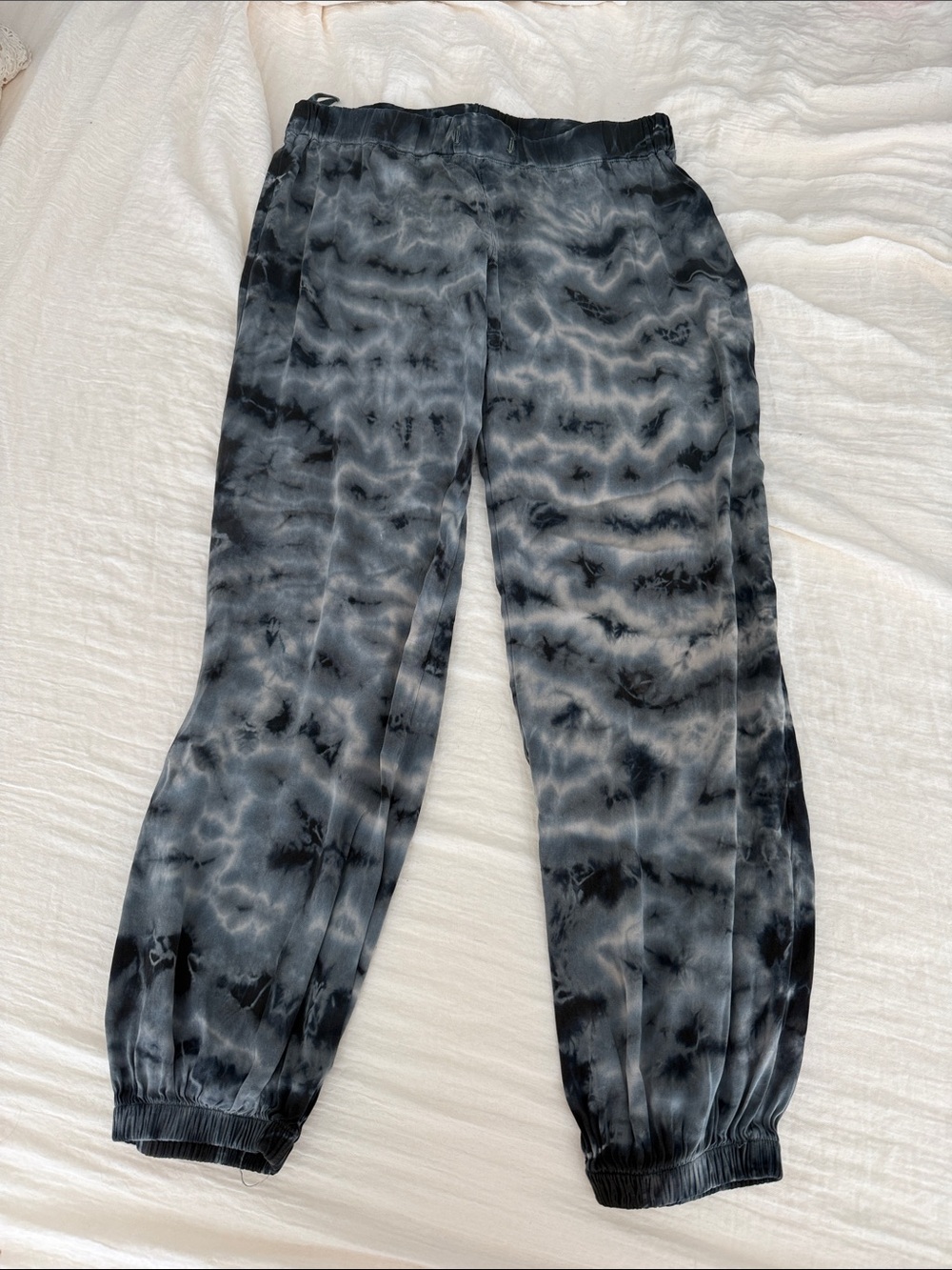 Women’s Tie-Dye 95% Silk Jogger Pants - Black & Gray
